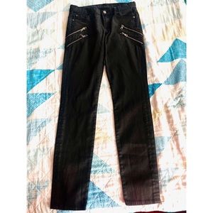 Black Stretchy Jean with zipper pockets